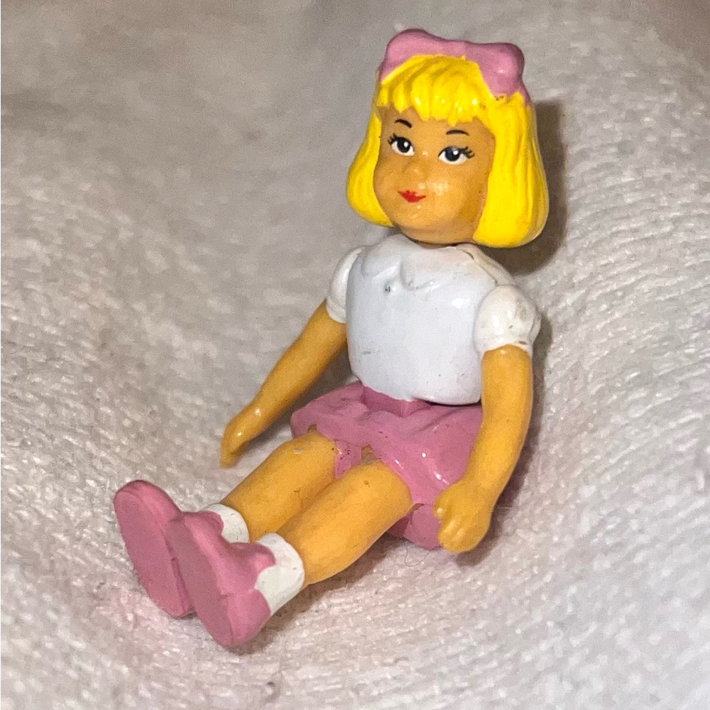 Vintage Blue Box Tiny Dreams Doll with Blue Case 1996
